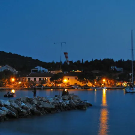 Luna - Burin Loviste