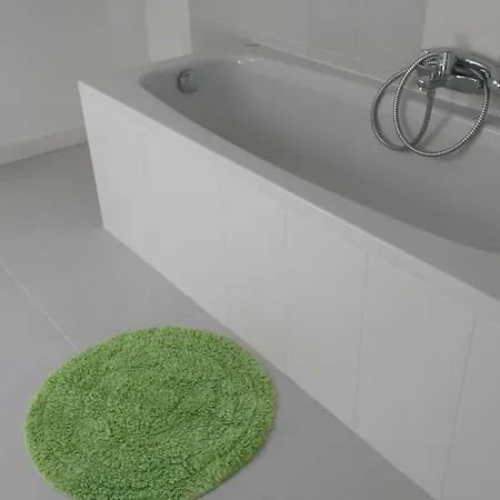 Luna - Burin Apartment